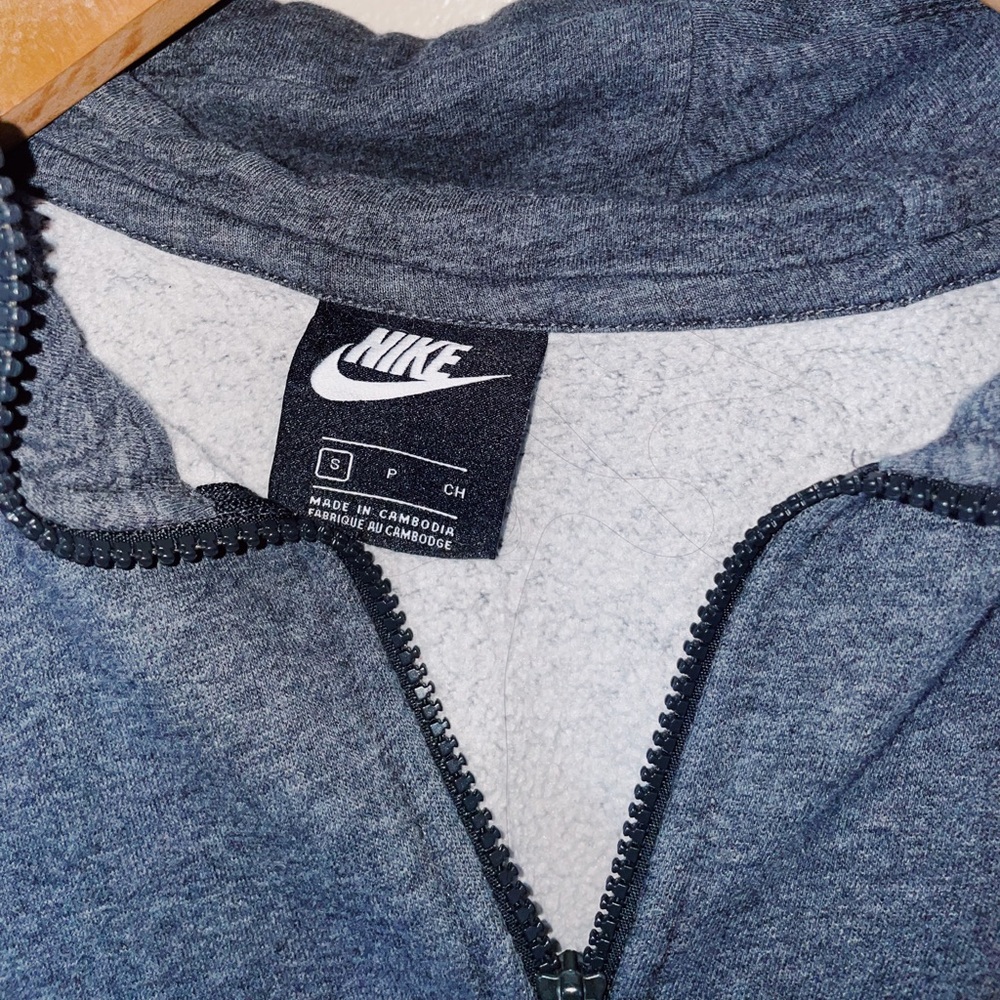 Nike Jacket - Picture 4 of 5